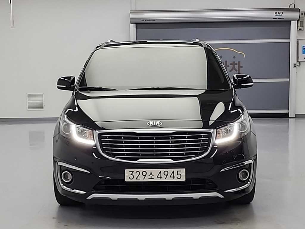 KIA Carnival - Vista 2