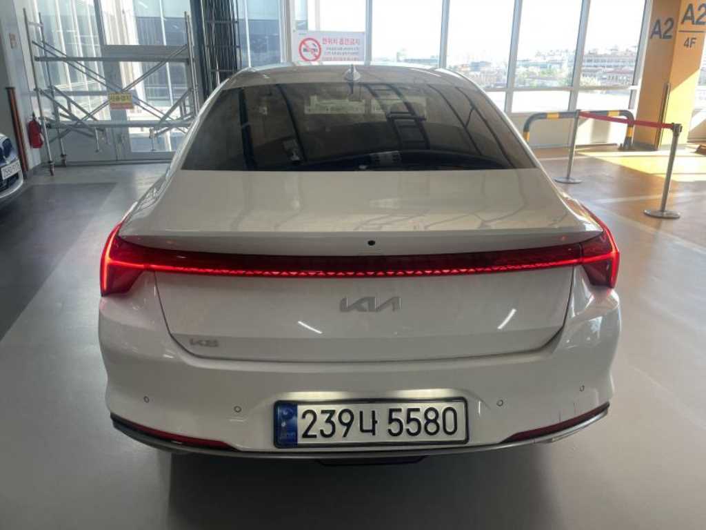 KIA K8 - Vista 4