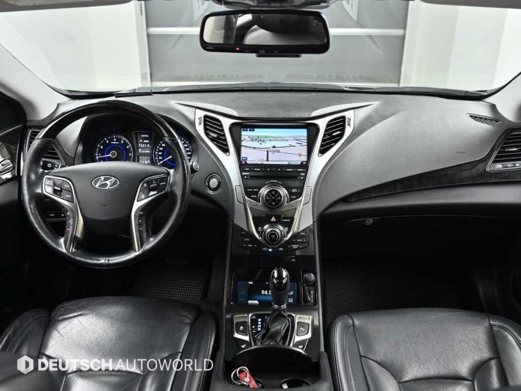 HYUNDAI Grandeur - Vista 8