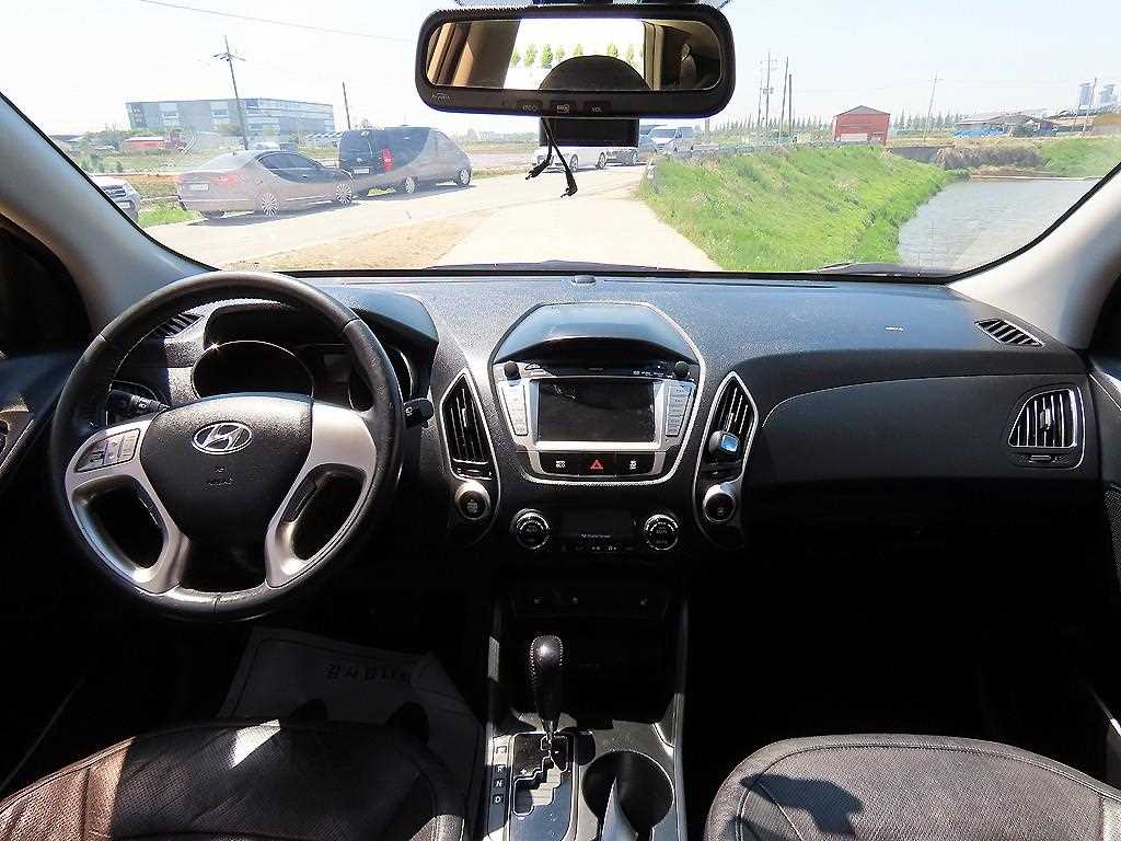 HYUNDAI Tucson - Vista 9