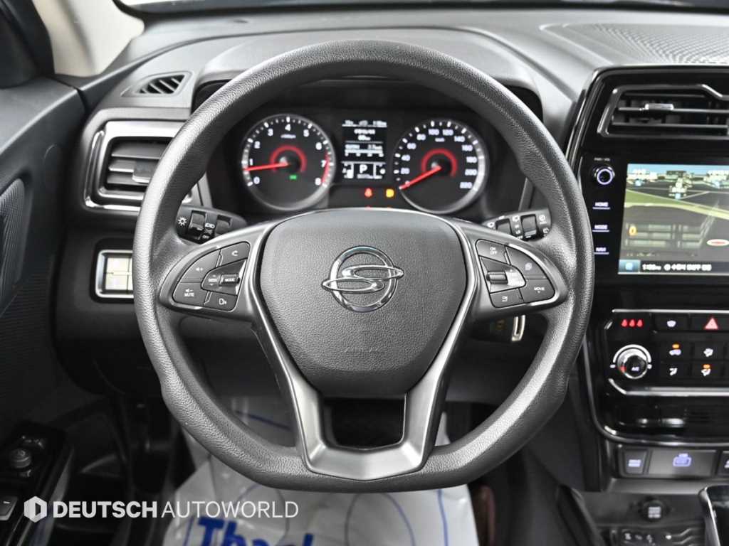 Ssangyong Tivoli 2023 Blanco - Importación desde Corea - HF Imports Iquique - Foto 13