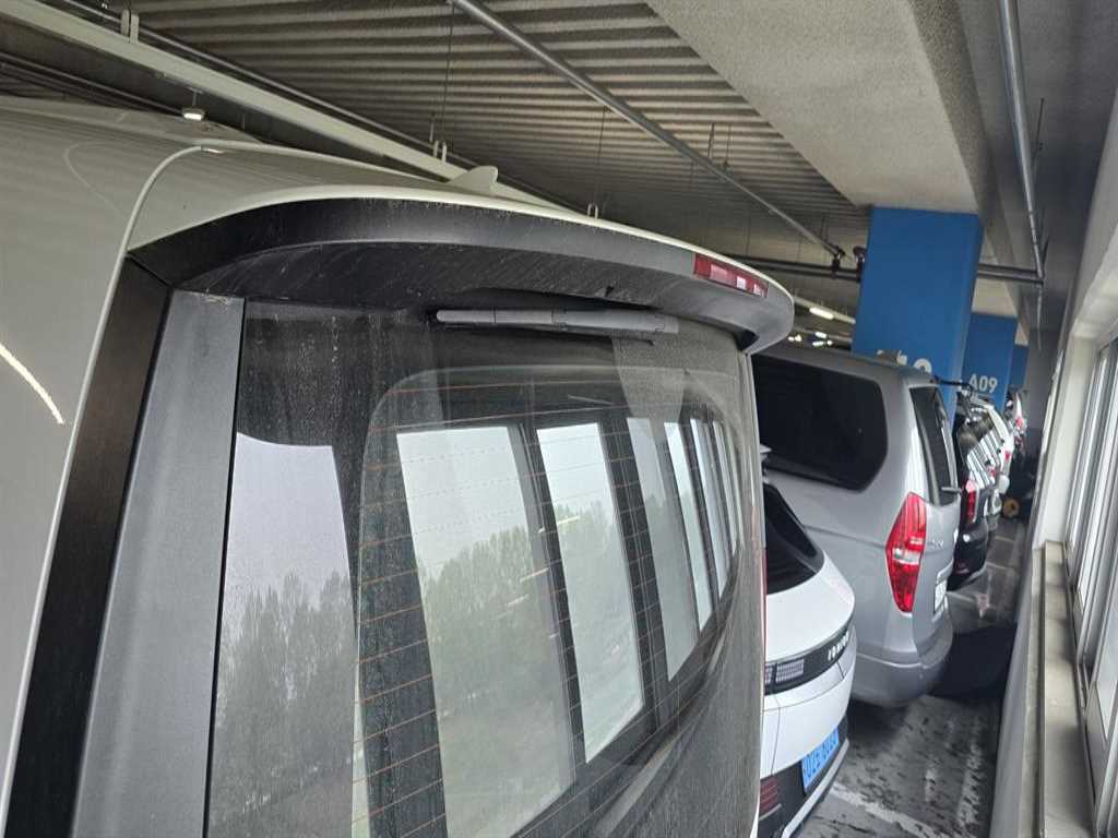 HYUNDAI Staria - Vista 12