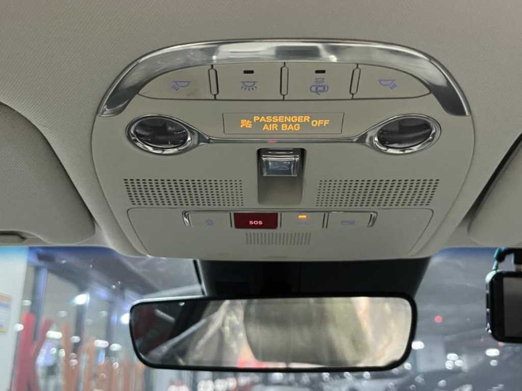 HYUNDAI Grandeur - Vista 7