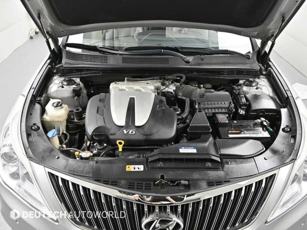 HYUNDAI Grandeur - Vista 7