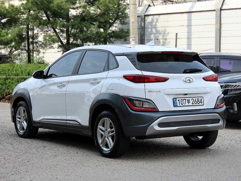 HYUNDAI Kona - Vista 3