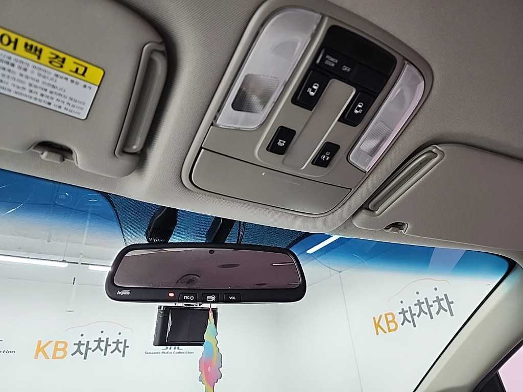 KIA Carnival 2018 Negro - Importación desde Corea - HF Imports Iquique - Foto 17