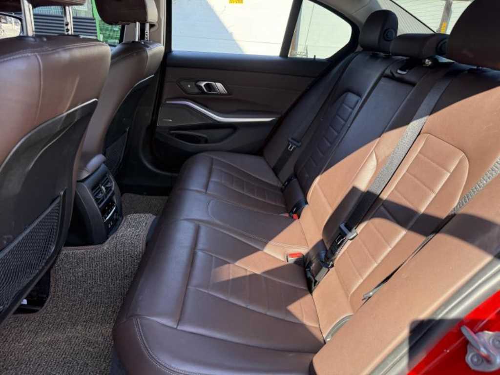 BMW 3 series - Vista 8
