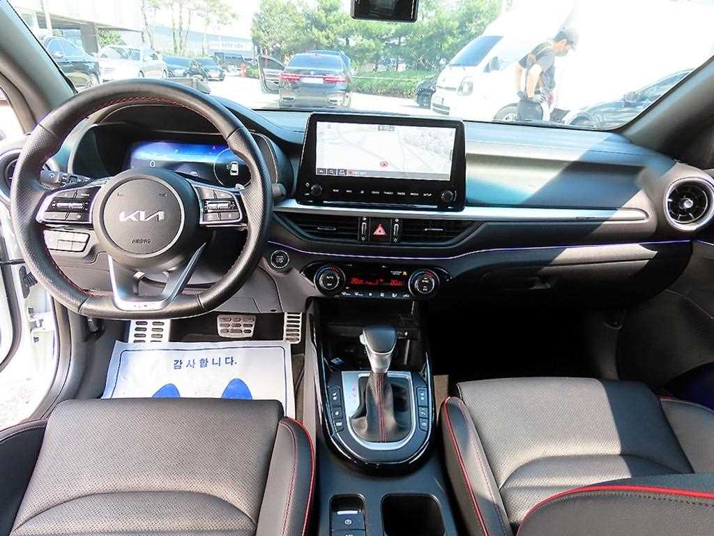 KIA K3 - Vista 7