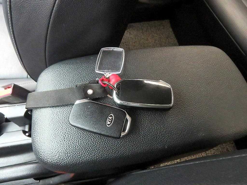 KIA K3 2020 Gris - Importación desde Corea - HF Imports Iquique - Foto 17