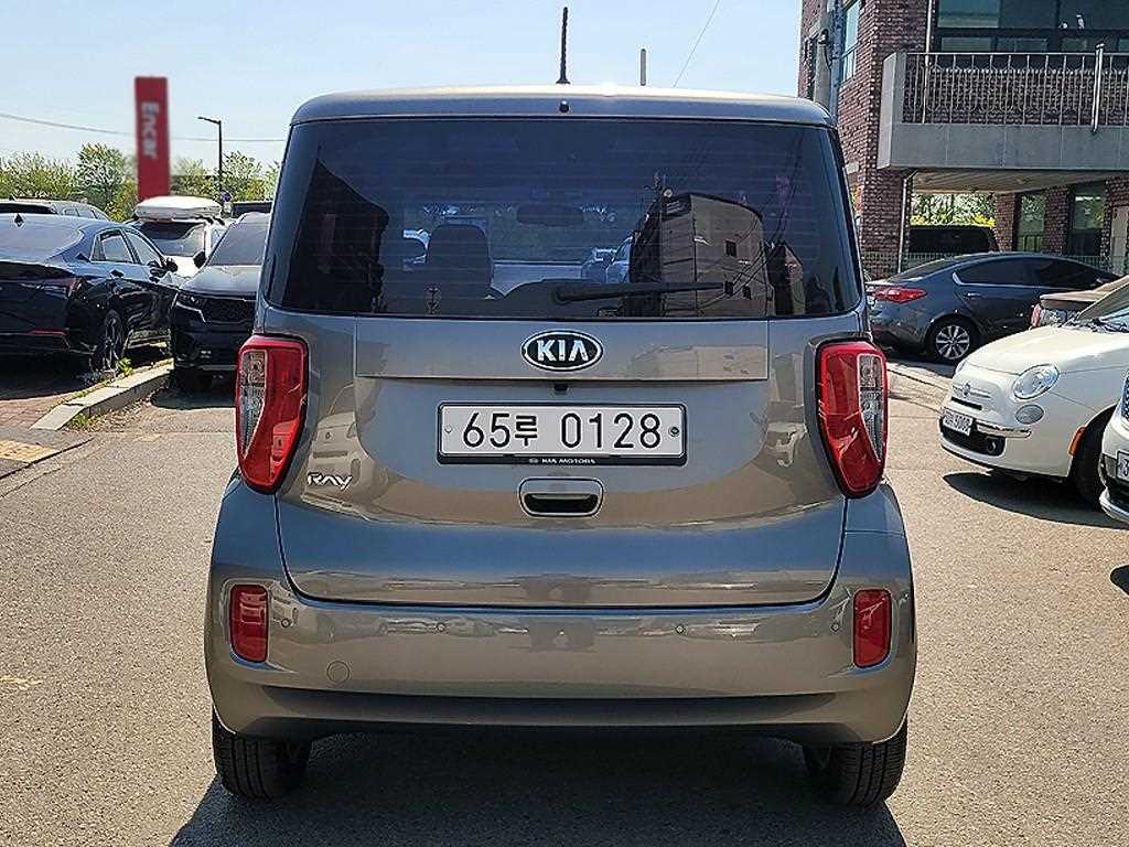 KIA Ray - Vista 4