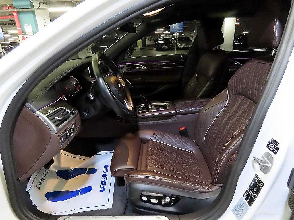 BMW 7 Series - Vista 6