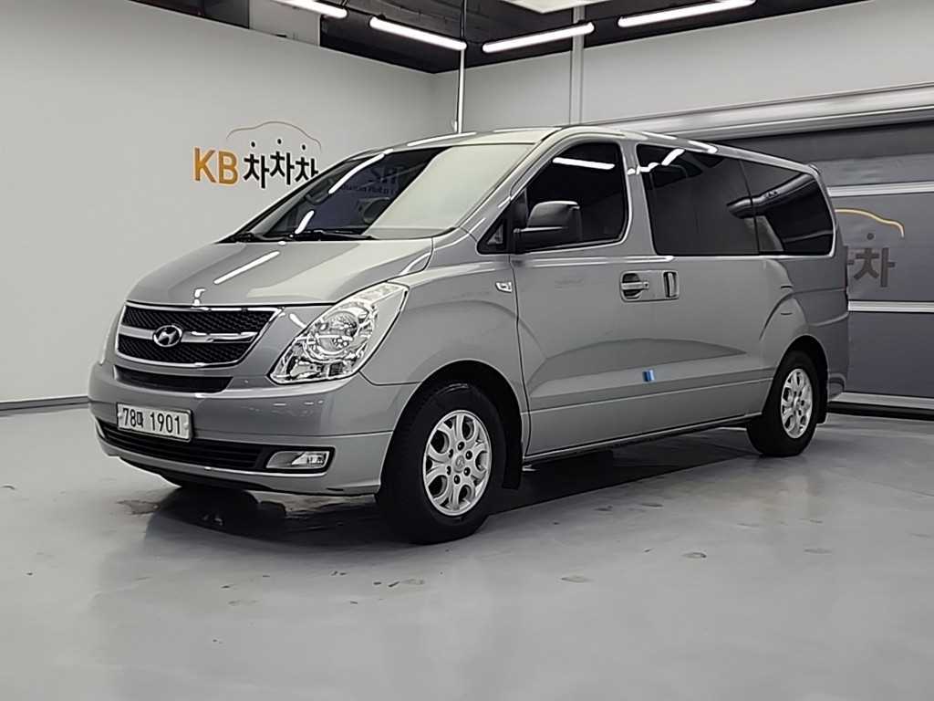 HYUNDAI Starex 2015 Plateado - Importación desde Corea - HF Imports Iquique - Foto 1