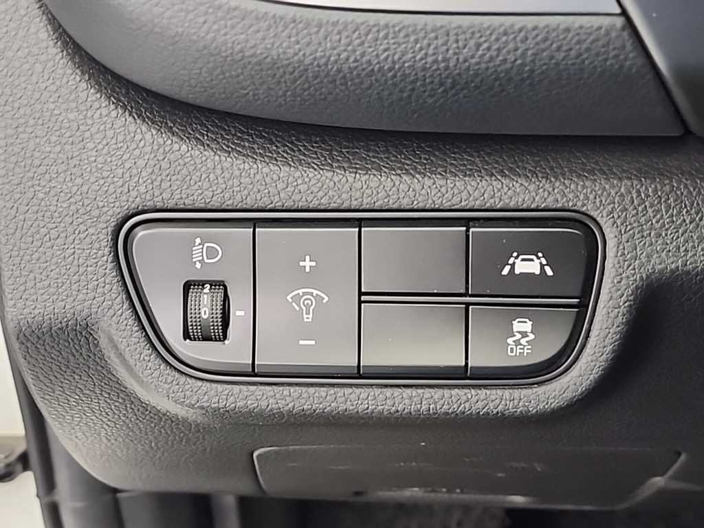 KIA Seltos 2022 Blanco - Importación desde Corea - HF Imports Iquique - Foto 18
