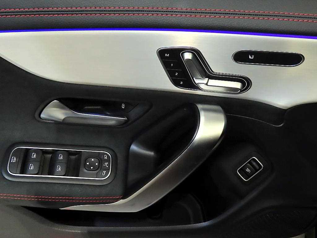 Mercedes Benz CLA Class 2023 Negro - Importación desde Corea - HF Imports Iquique - Foto 14