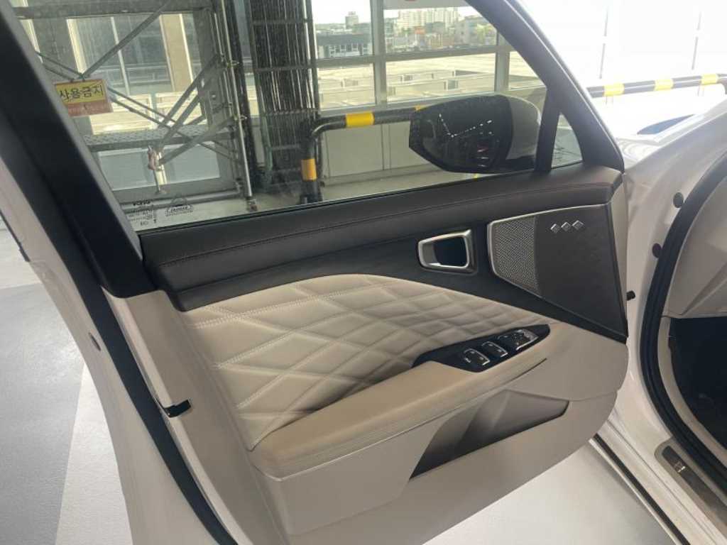 KIA K8 - Vista 7