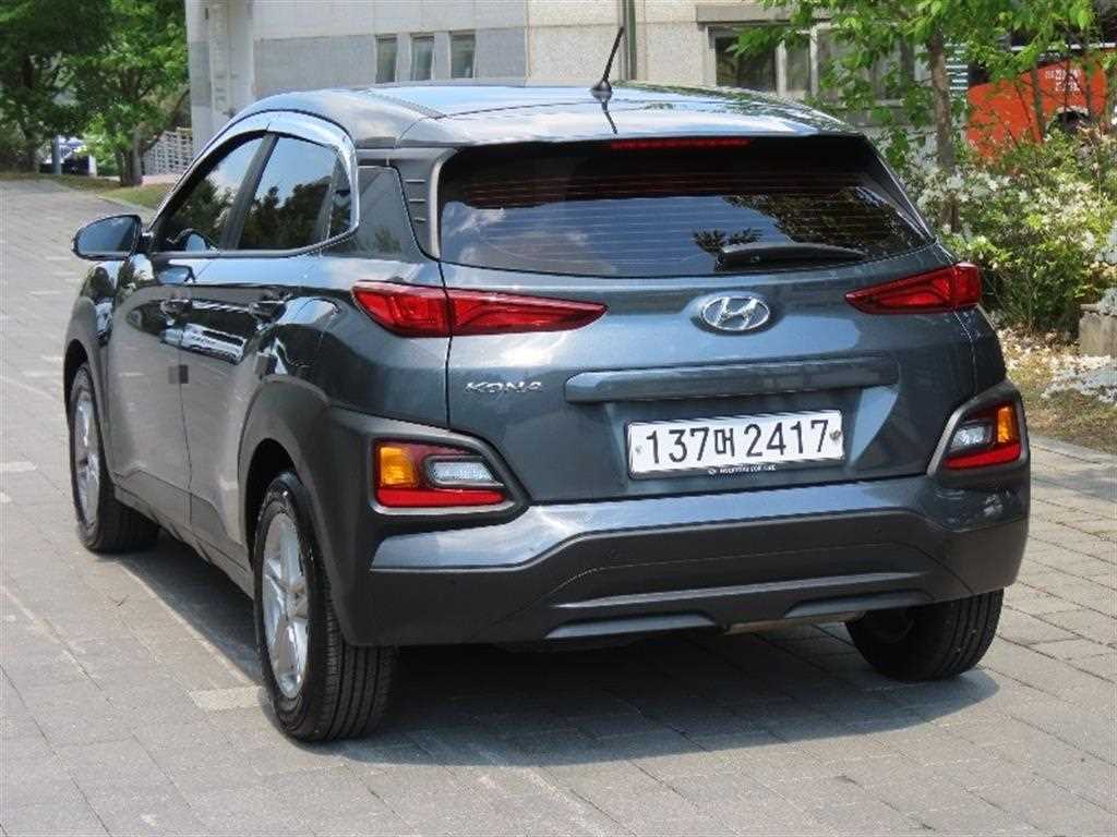 HYUNDAI Kona - Vista 4
