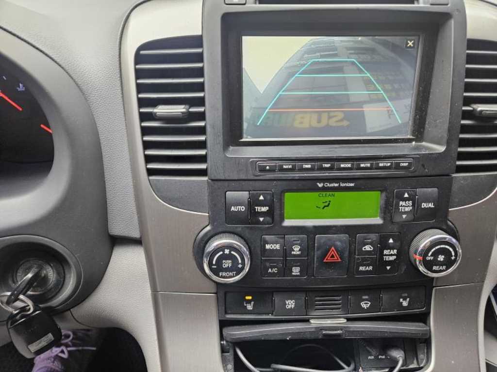 KIA Carnival - Vista 7