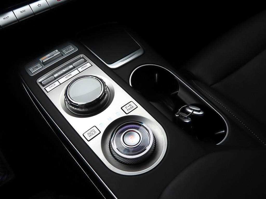 Genesis GV70 - Vista 10