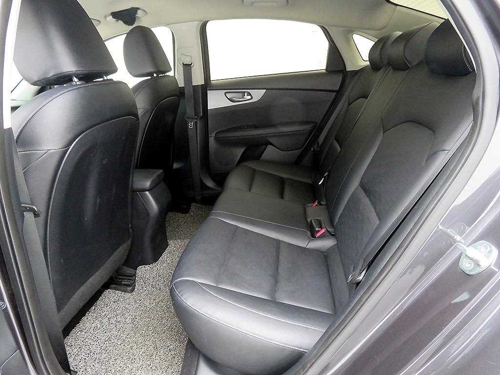 KIA K3 - Vista 6