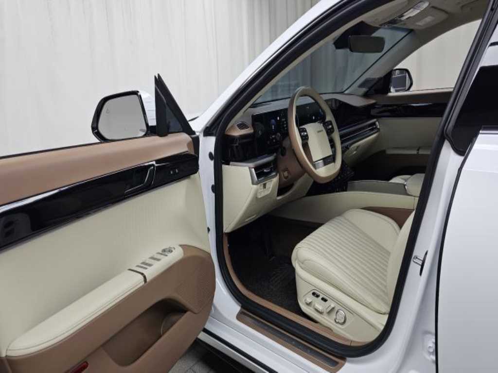 HYUNDAI Grandeur - Vista 9