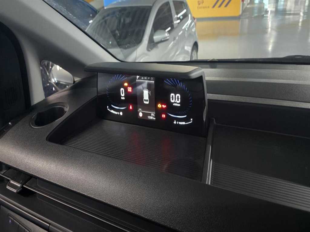 HYUNDAI Staria - Vista 5