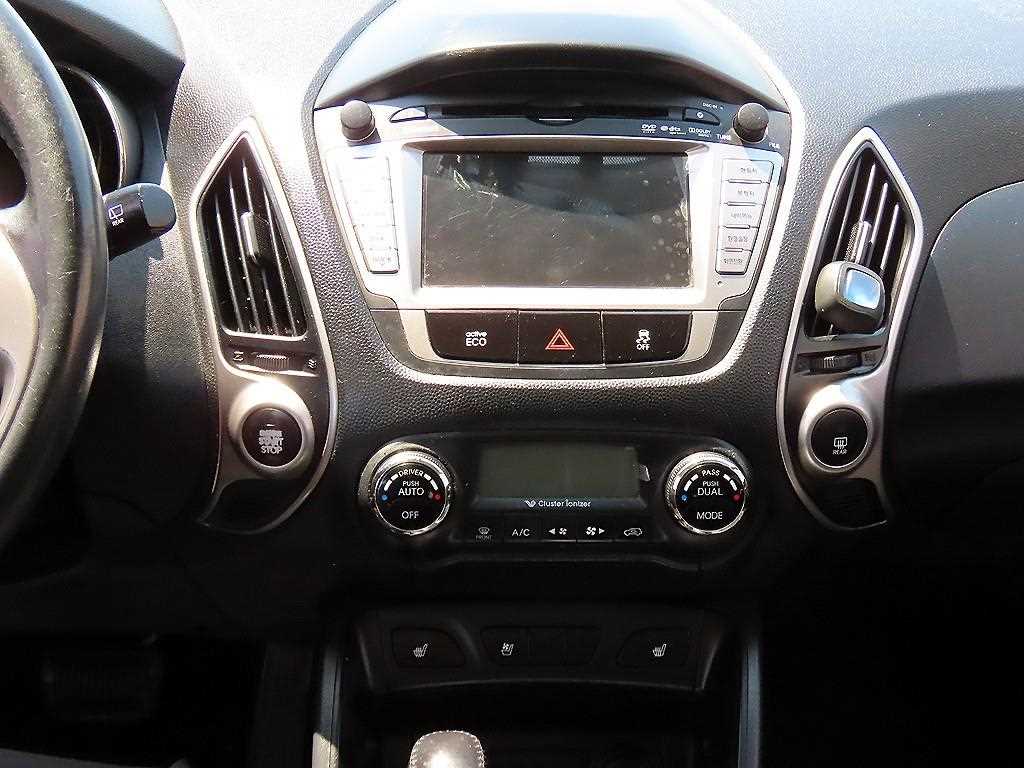 HYUNDAI Tucson - Vista 10