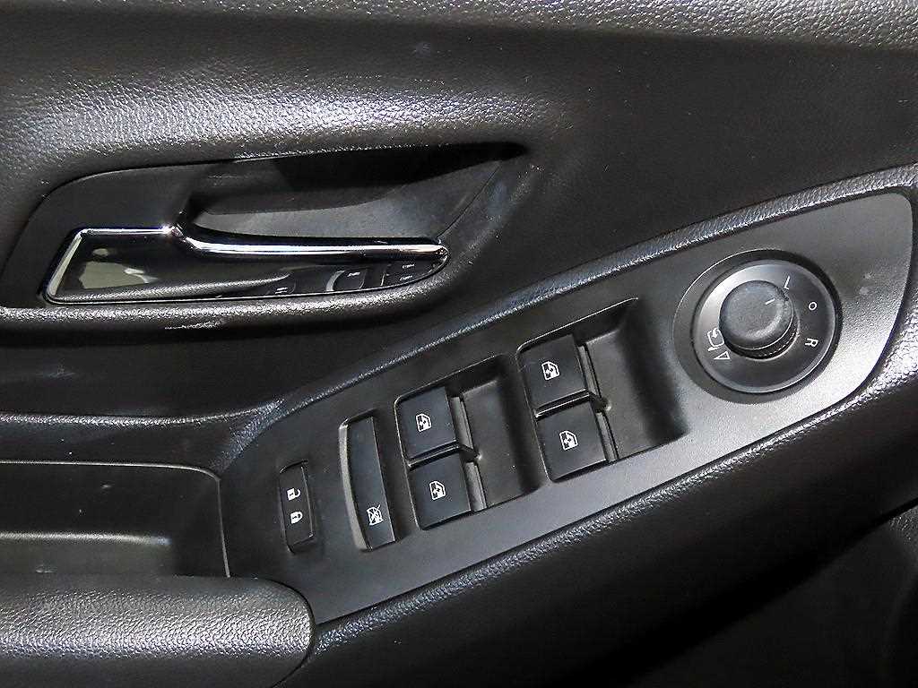 Chevrolet Trax 2019 Negro - Importación desde Corea - HF Imports Iquique - Foto 13