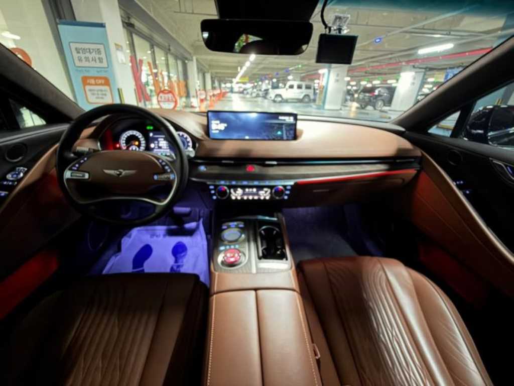 Genesis G80 - Vista 6