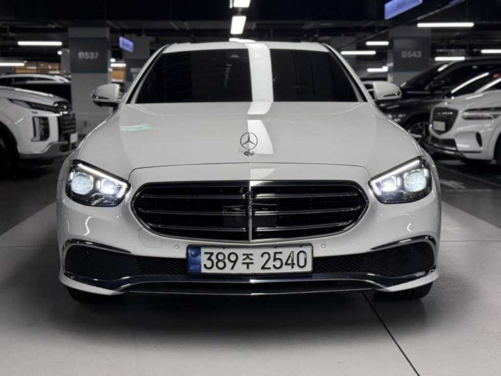 Mercedes Benz E class 2023 Blanco - Importación desde Corea - HF Imports Iquique - Foto 1