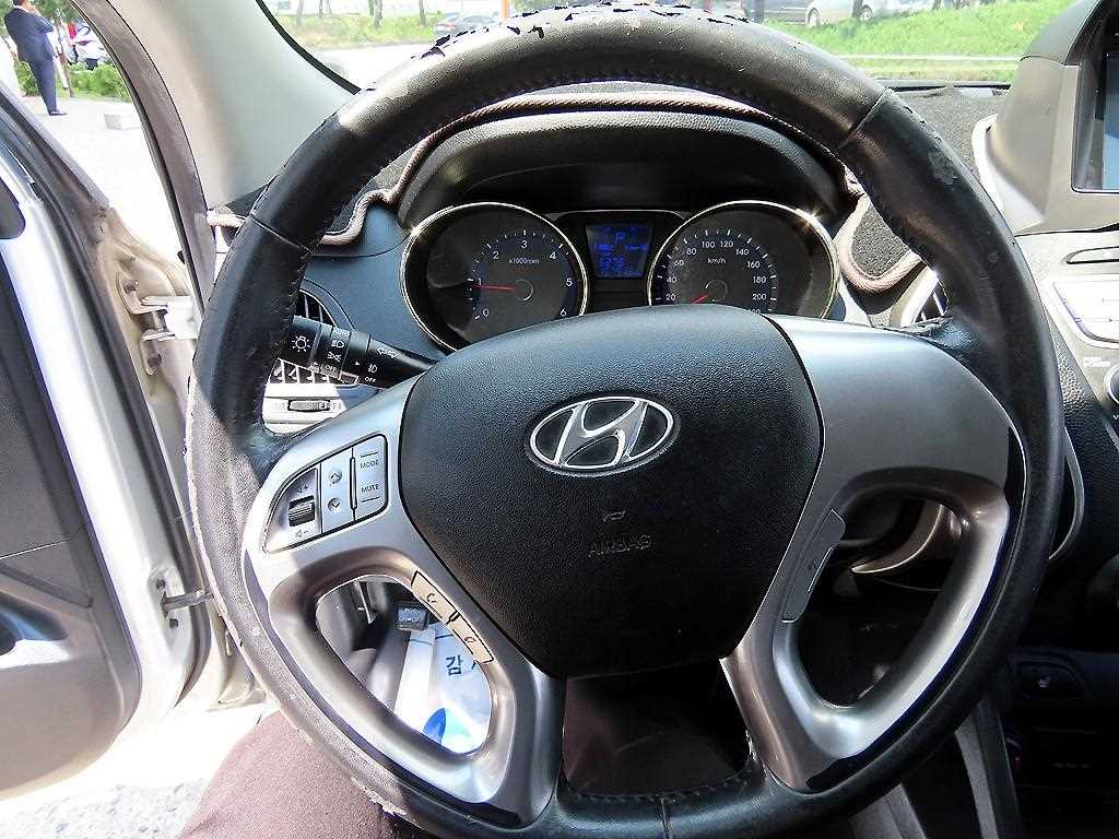 HYUNDAI Tucson - Vista 8