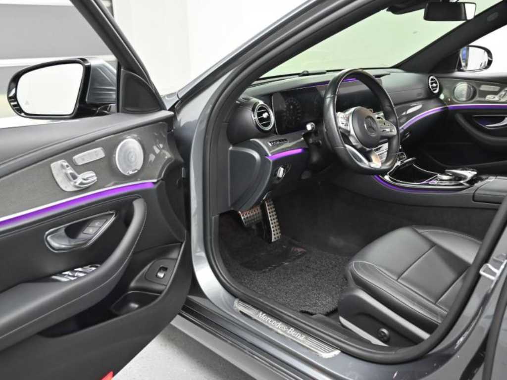 Mercedes Benz E class - Vista 11
