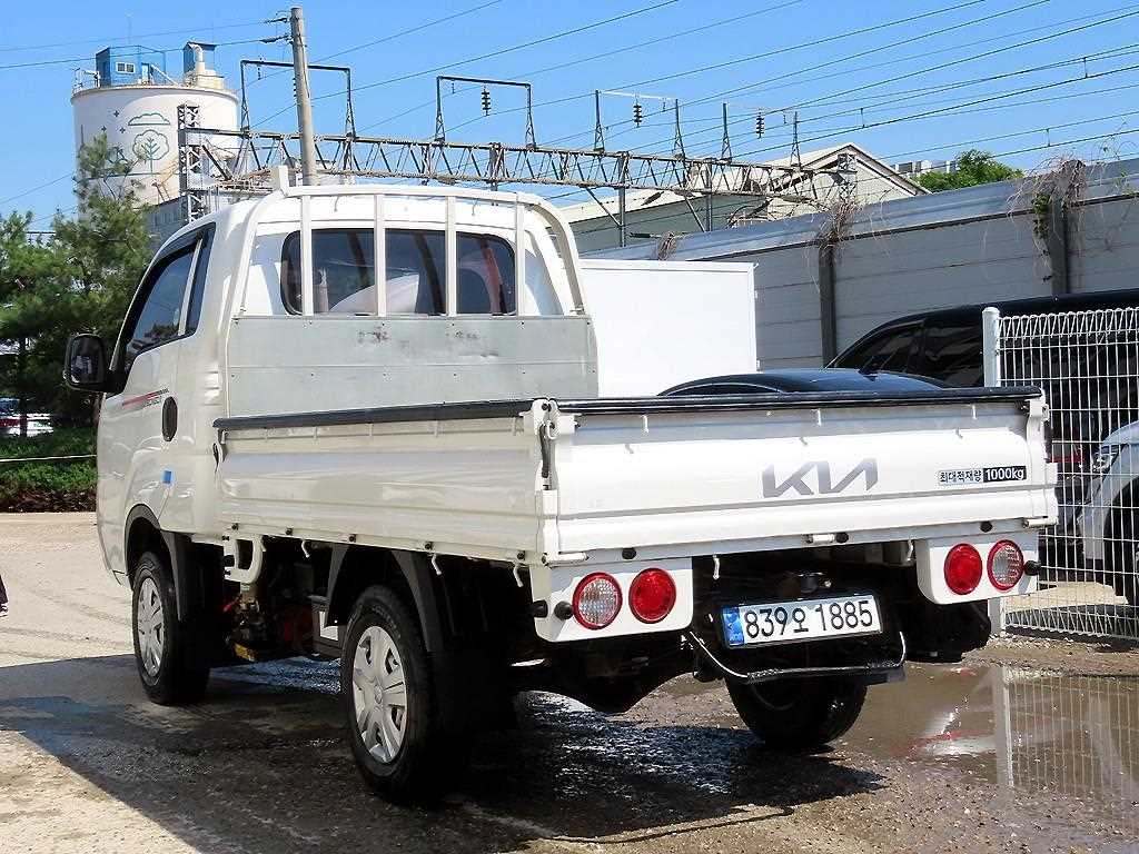 Small Truck Cargo (small) - Vista 3