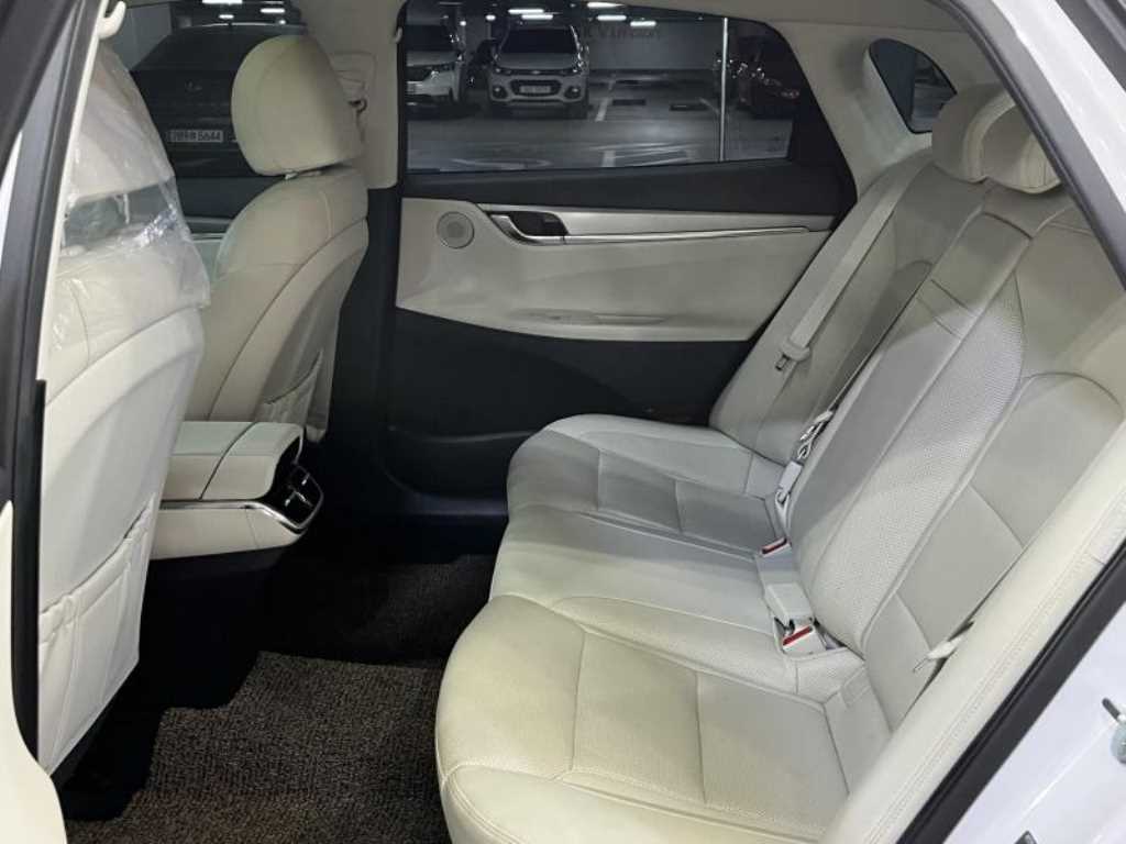HYUNDAI Grandeur - Vista 8