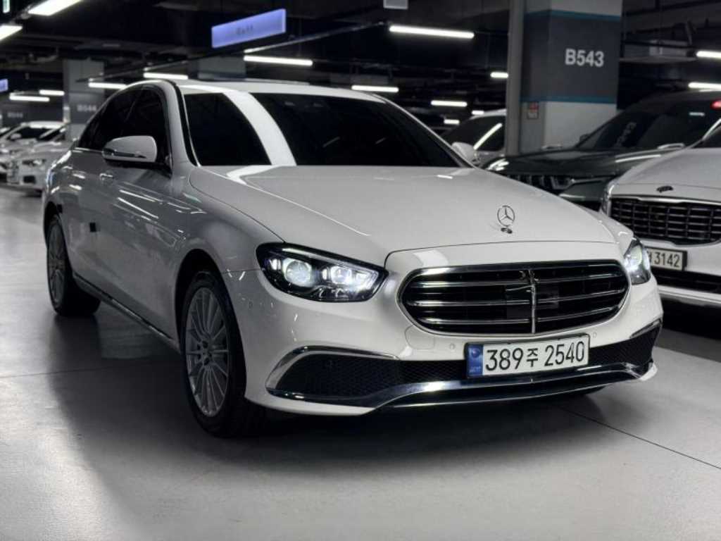Mercedes Benz E class - Vista 2