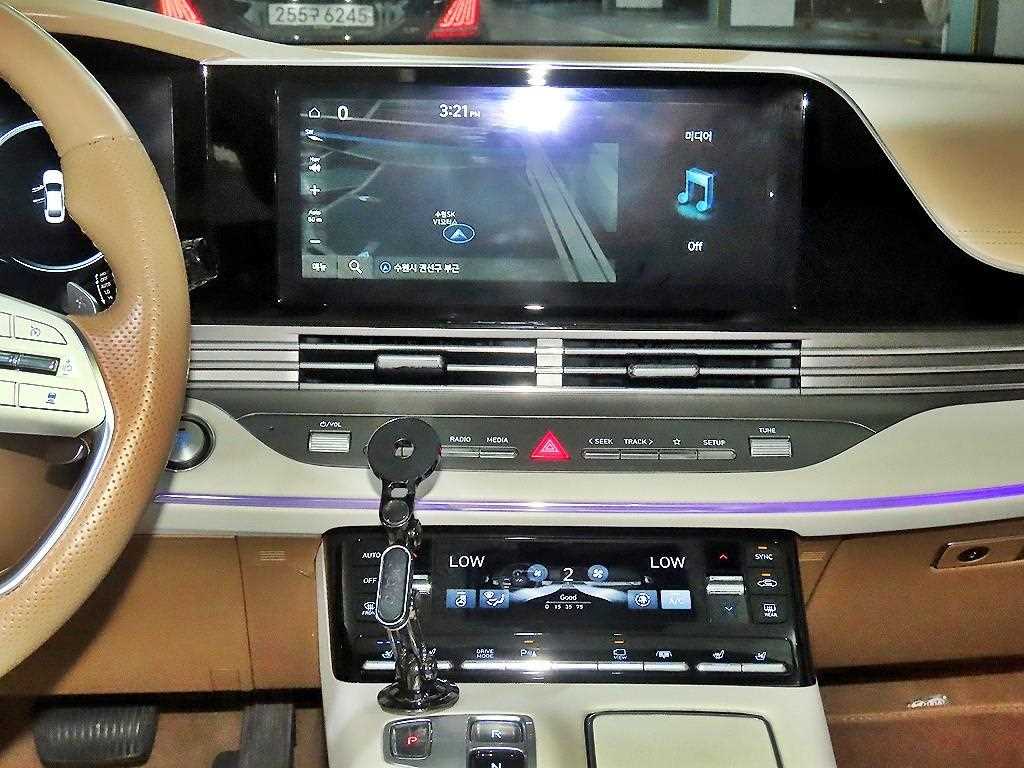 HYUNDAI Grandeur - Vista 11
