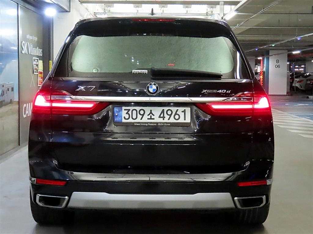 BMW X7 - Vista 5