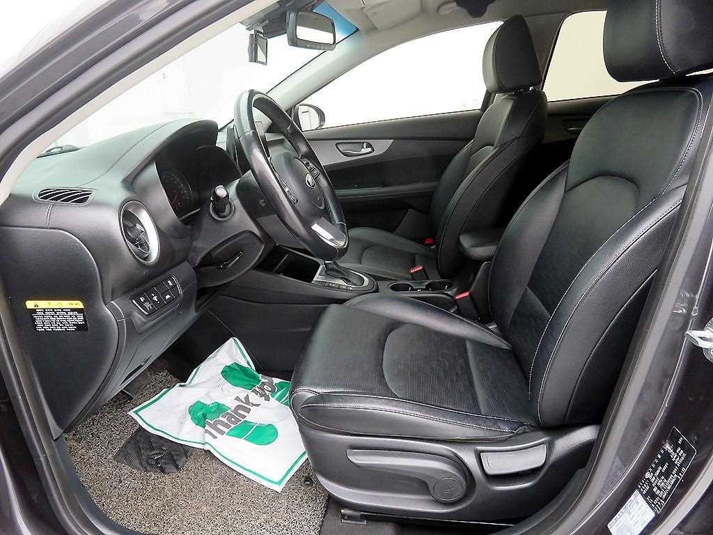 KIA K3 - Vista 5