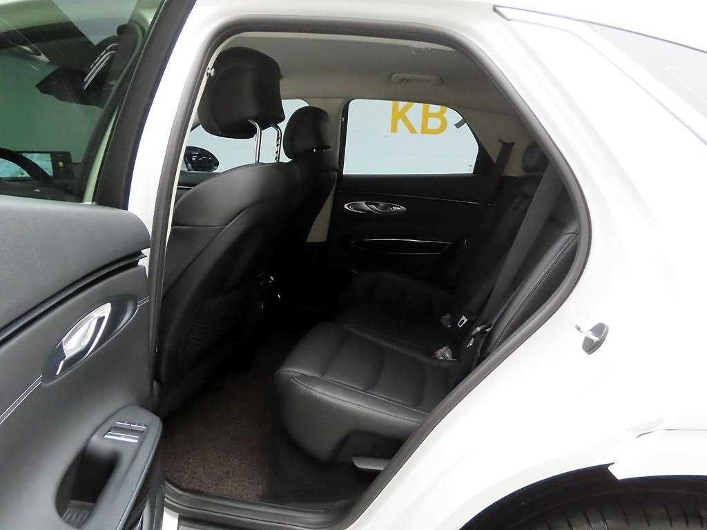 Genesis GV70 - Vista 12