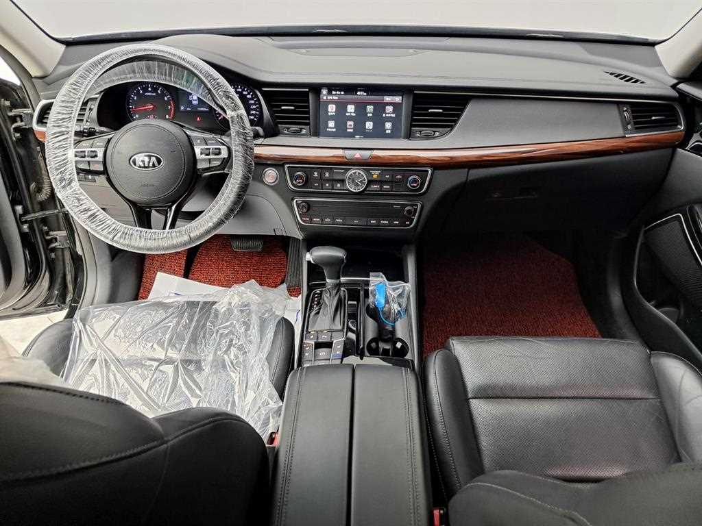KIA K7 - Vista 6