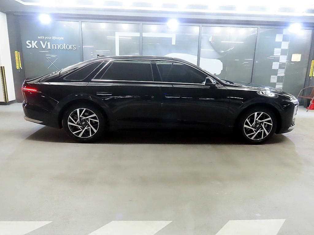 HYUNDAI Grandeur - Vista 3