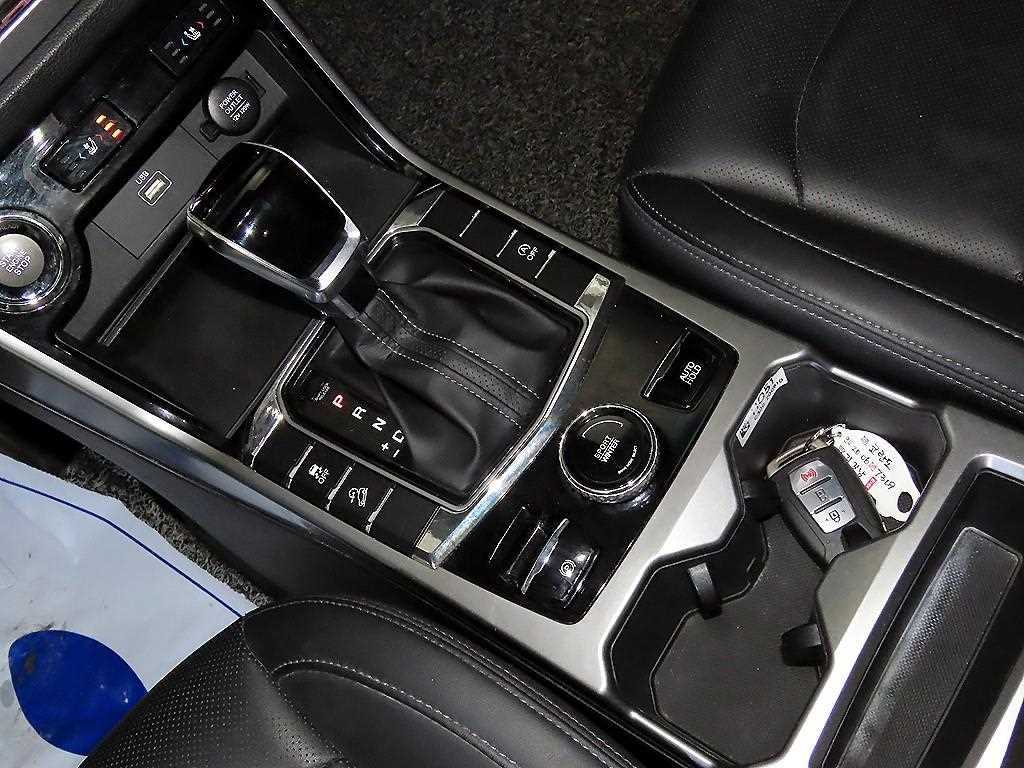 Ssangyong Korando - Vista 12