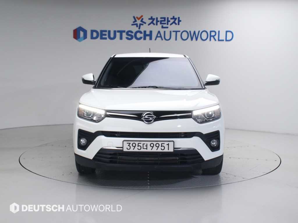 Ssangyong Tivoli - Vista 3