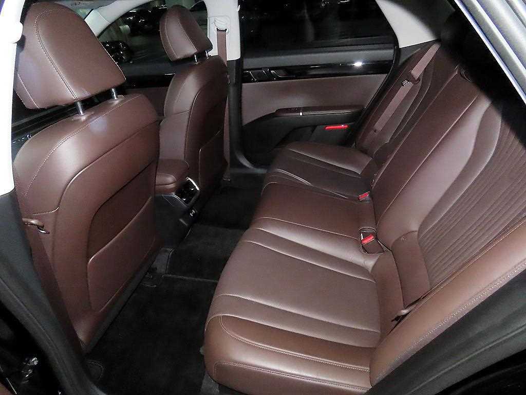 HYUNDAI Grandeur - Vista 7