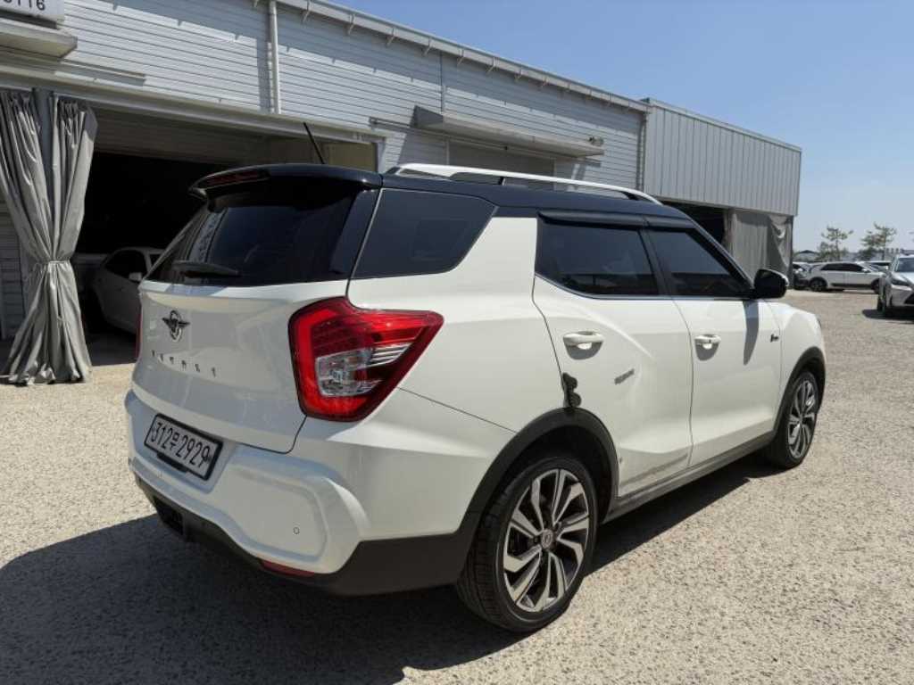 Ssangyong Tivoli - Vista 3