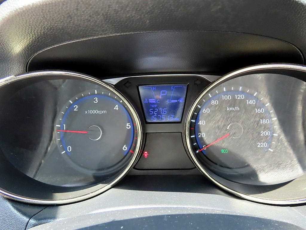HYUNDAI Tucson - Vista 9