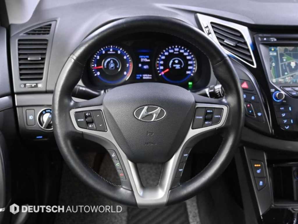 HYUNDAI i40 2012 Blanco - Importación desde Corea - HF Imports Iquique - Foto 13