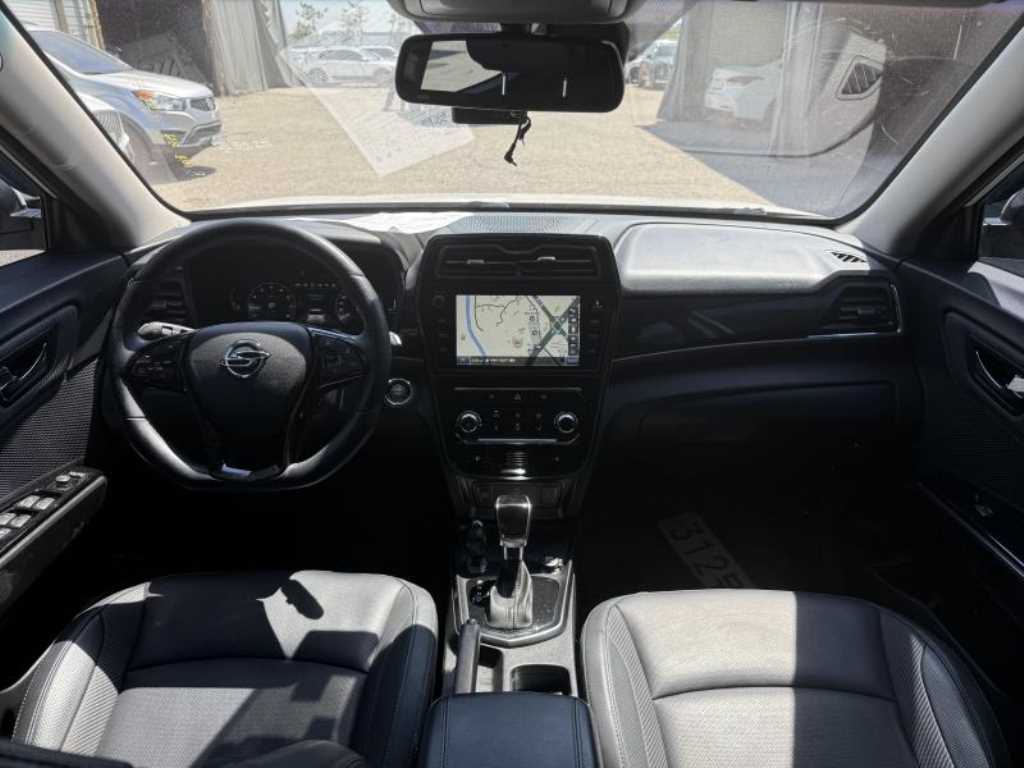 Ssangyong Tivoli - Vista 5