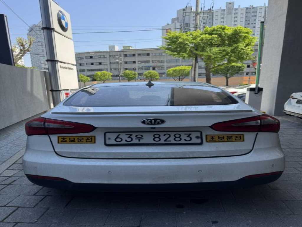 KIA K3 - Vista 3