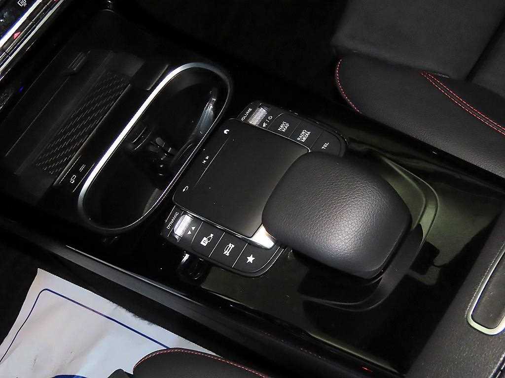 Mercedes Benz CLA Class 2023 Negro - Importación desde Corea - HF Imports Iquique - Foto 13