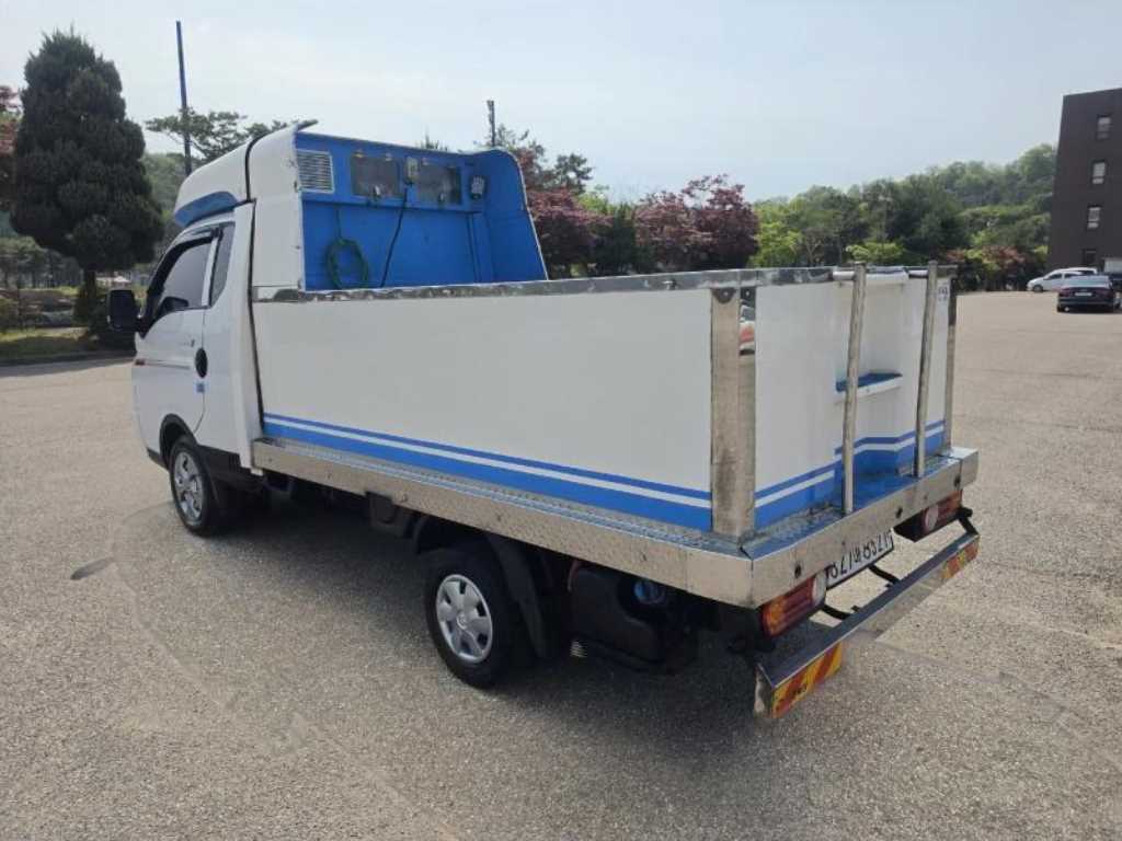 Small Truck (Completed) a live fish car - Vista 5